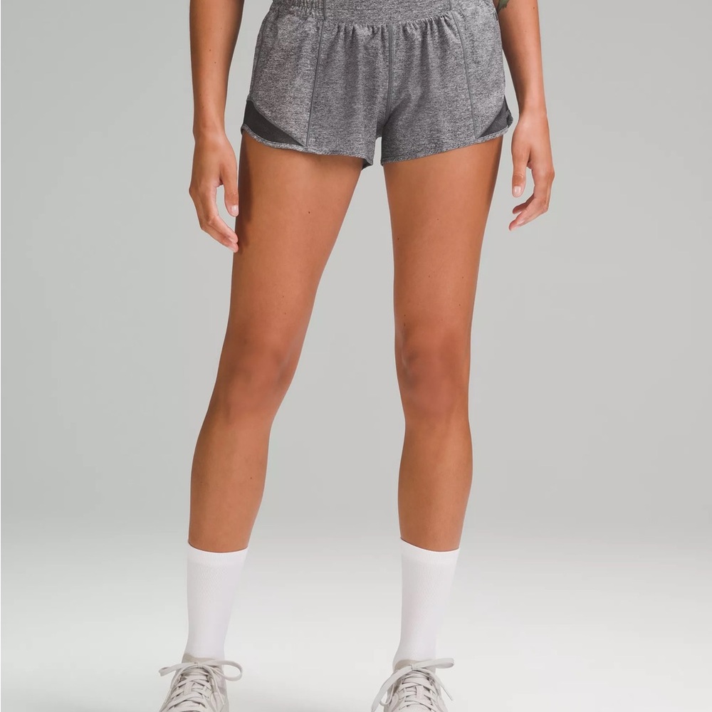 Lululemon Hotty Hot 2.5” Short Heather Lux Multi Women’s Shorts, size 6